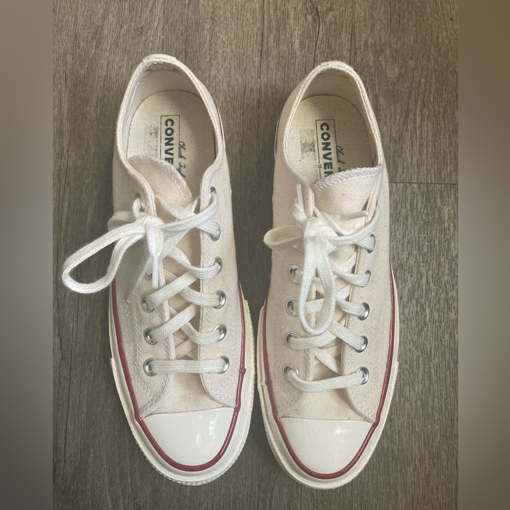 Converse Chuck 70 Cream Sneakers